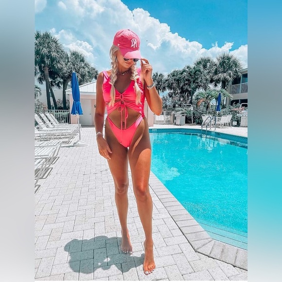 Pink One Piece Swimsuit with cutout - Picture 5 of 10
